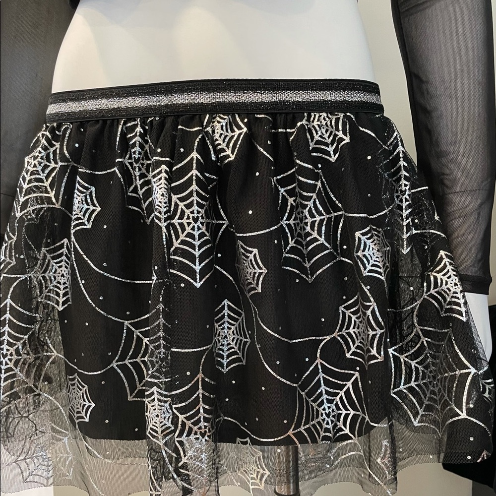 Spiderweb Tutu Skirt - EUC (L) - Picture 2 of 6